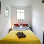 Zelazna Apartments
